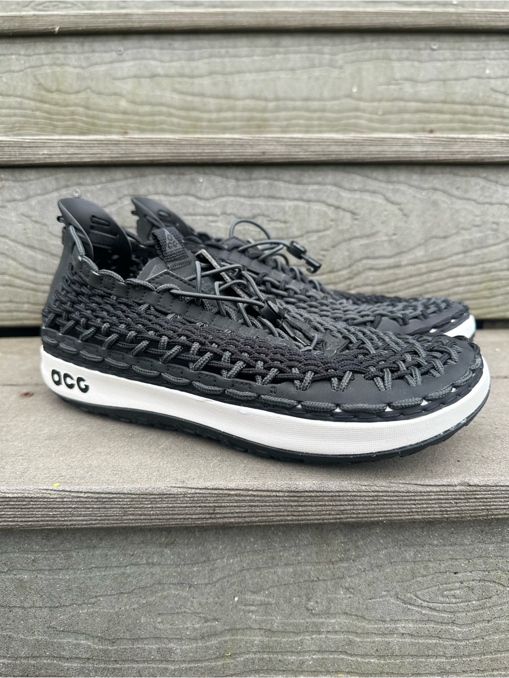 NWOT Nike ACG Mens Watercat Black Woven Slip On Sneakers Black White Outdoor